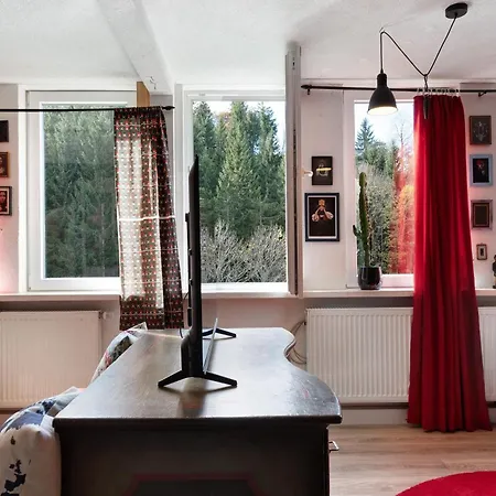 Atelier-loft Im Huebschental Apartmán *